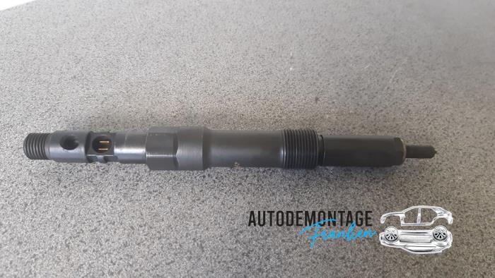 Usagé Injecteurs Ford Mondeo III 2.0 TDCi 130 16V Prix € 50,00 Règlement à la marge proposé par Franken Autodemontage B.V.