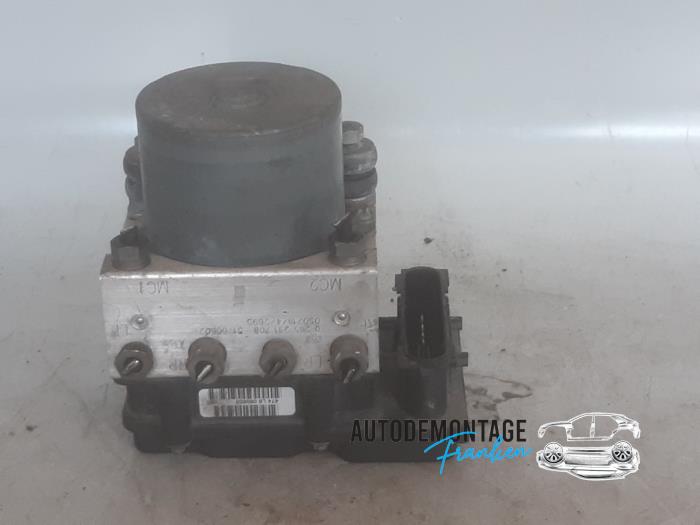Usagé Pompe ABS Fiat Panda (169) 1.3 JTD 16V Multijet 4x4 Prix sur demande proposé par Franken Autodemontage B.V.