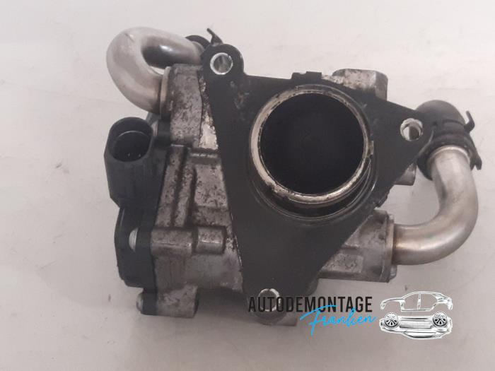 Gebrauchte AGR Ventil Volkswagen Passat Variant (3G5) 2.0 TDI 16V 150 Preis € 45,00 Margenregelung angeboten von Franken Autodemontage B.V.