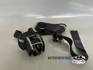 Usagé Ceinture de sécurité avant gauche Ford Ka I 1.3i Prix € 50,00 Règlement à la marge proposé par Franken Autodemontage B.V.