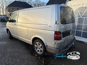 Usagé Etrier de frein (pince) arrière gauche Volkswagen Transporter T5 1.9 TDi Prix sur demande proposé par Franken Autodemontage B.V.