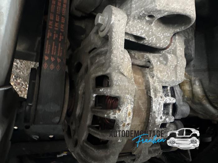 Gebrauchte Dynamo Dacia Dokker Express (8S) 1.6 Preis auf Anfrage angeboten von Franken Autodemontage B.V.