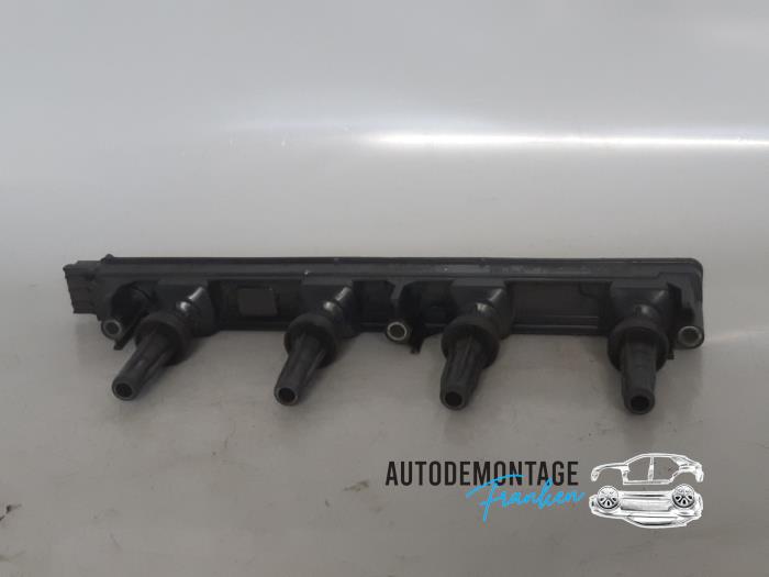 Usagé Bobine Peugeot 307 CC (3B) 2.0 16V Prix € 35,00 Règlement à la marge proposé par Franken Autodemontage B.V.