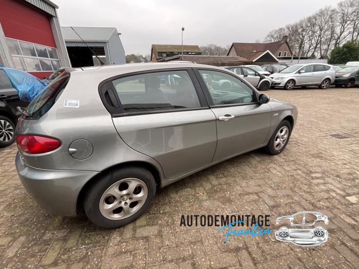 Gebrauchte Hinterachse Vorderradantrieb Alfa Romeo 147 (937) 1.6 Twin Spark 16V Preis auf Anfrage angeboten von Franken Autodemontage B.V.