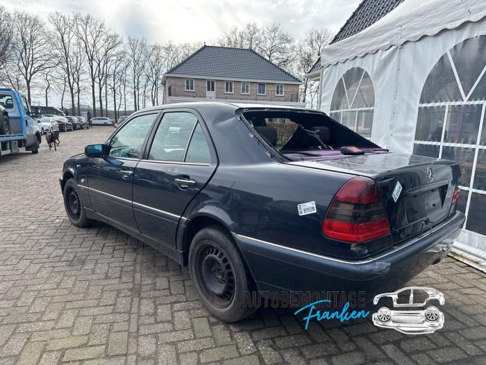 Gebrauchte Differential hinten Mercedes C (W202) 1.8 C-180 16V Preis auf Anfrage angeboten von Franken Autodemontage B.V.