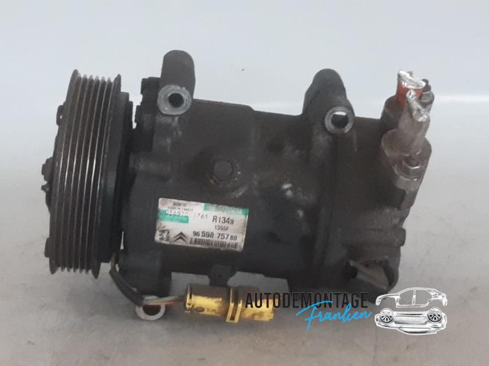 Usagé Pompe clim Peugeot 207 SW (WE/WU) 1.6 16V Prix € 80,00 Règlement à la marge proposé par Franken Autodemontage B.V.