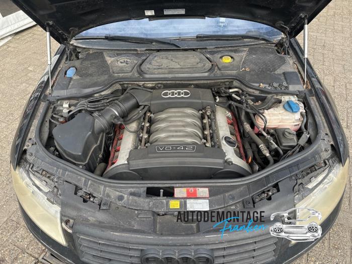 Usagé Pompe clim Audi A8 (D3) 4.2 V8 40V Quattro Prix sur demande proposé par Franken Autodemontage B.V.