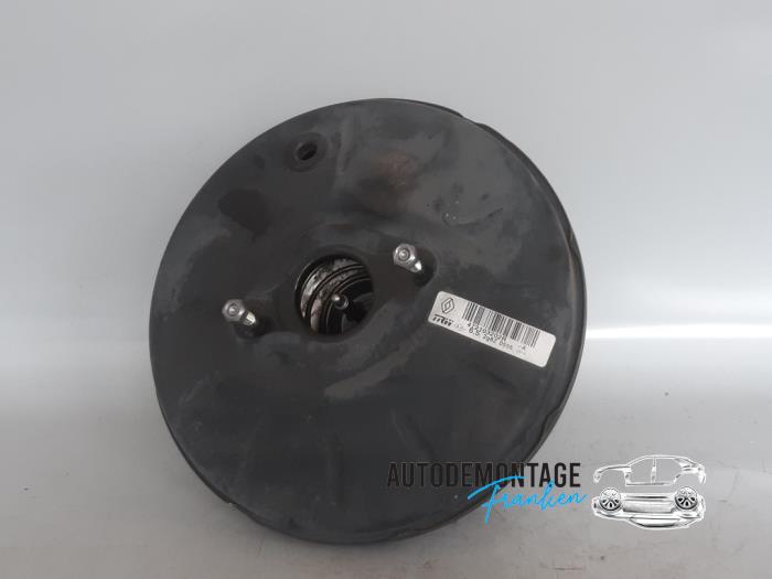 Usagé Servo frein Renault Captur I (2R) 0.9 Energy TCE 12V Prix € 35,00 Règlement à la marge proposé par Franken Autodemontage B.V.