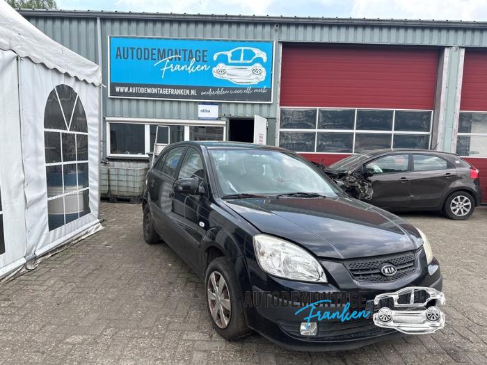 Używane Pompa ABS Kia Rio II (DE) 1.4 16V Cena na żądanie oferowane przez Franken Autodemontage B.V.