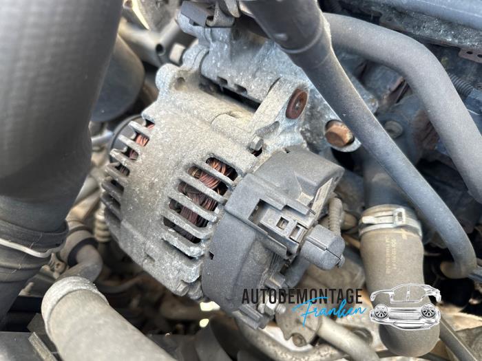 Begagnade Dynamo Volkswagen Caddy III (2KA,2KH,2CA,2CH) 2.0 TDI DPF Pris på förfrågan erbjuds av Franken Autodemontage B.V.
