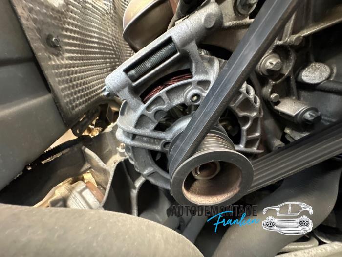 Usagé Dynamo Mercedes C (W203) 3.0 C-280 V6 24V Prix sur demande proposé par Franken Autodemontage B.V.