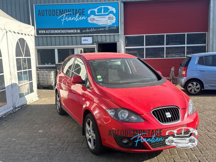 Begagnade Bensinpump Seat Altea (5P1) 1.8 TFSI 16V Pris på förfrågan erbjuds av Franken Autodemontage B.V.