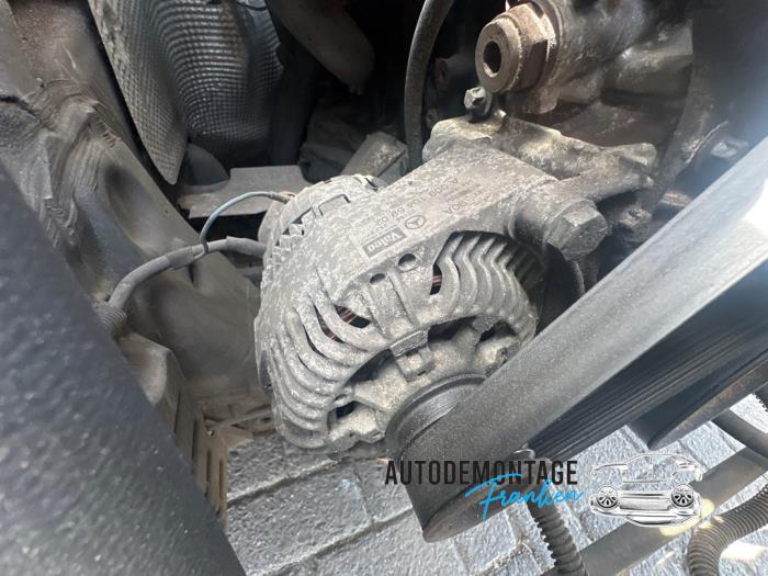 Gebrauchte Dynamo Mercedes SLK (R170) 2.0 200 16V Preis auf Anfrage angeboten von Franken Autodemontage B.V.