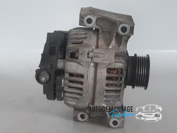 Dynamo van een Opel Zafira (M75) 2.2 16V Direct Ecotec 2007
