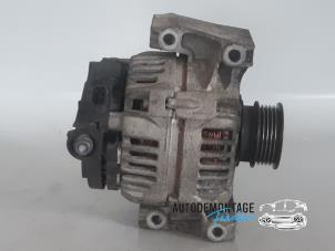 Dynamo van een Opel Zafira (M75) 2.2 16V Direct Ecotec 2007