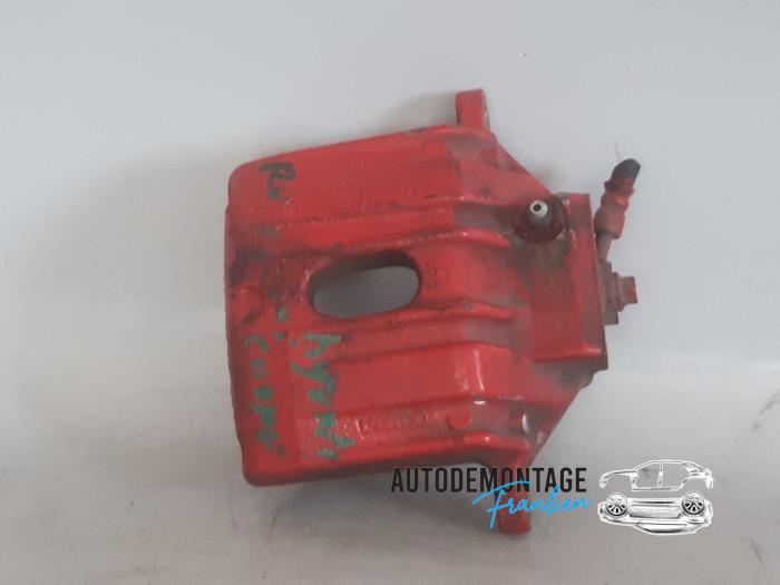 Gebrauchte Bremszange rechts vorne Hyundai Coupe 2.7 V6 24V Preis € 35,00 Margenregelung angeboten von Franken Autodemontage B.V.
