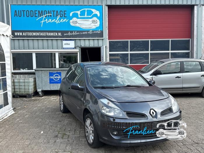 Used Subframe Renault Clio III (BR/CR) 1.6 16V Price on request offered by Franken Autodemontage B.V.