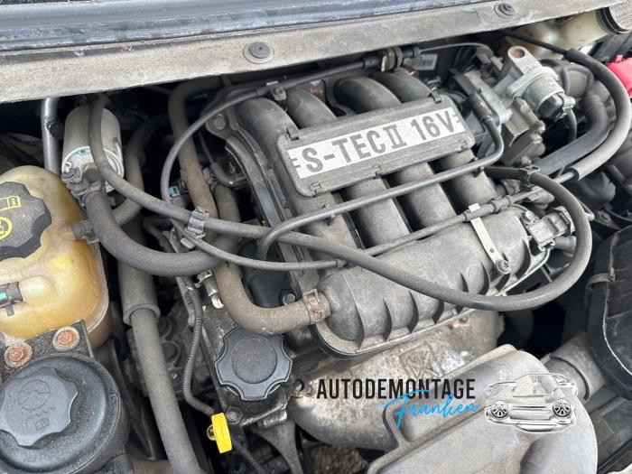 Engine from a Chevrolet Spark (M300) 1.0 16V Bifuel 2012