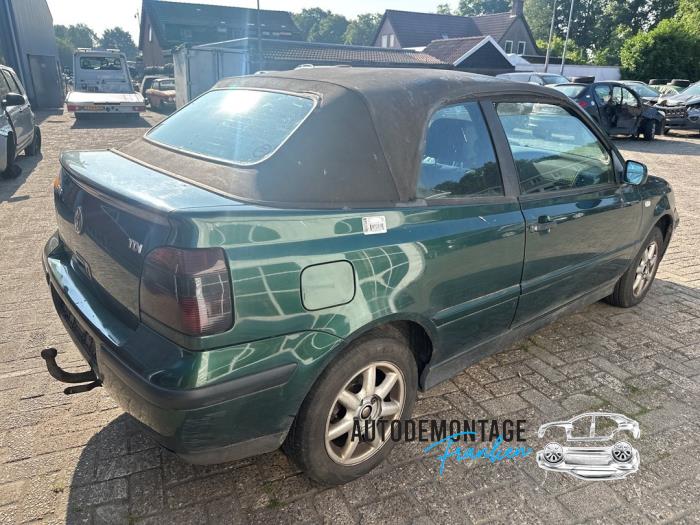 Usagé Train arrière complet Volkswagen Golf III Cabrio Restyling (1E7) 1.9 TDI Prix sur demande proposé par Franken Autodemontage B.V.