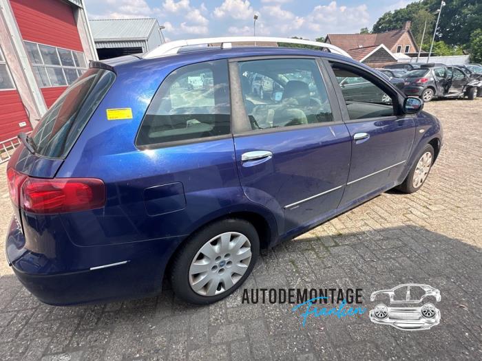 Usagé Train arrière complet Fiat Croma (194) 1.9 D Multijet 16V Prix sur demande proposé par Franken Autodemontage B.V.