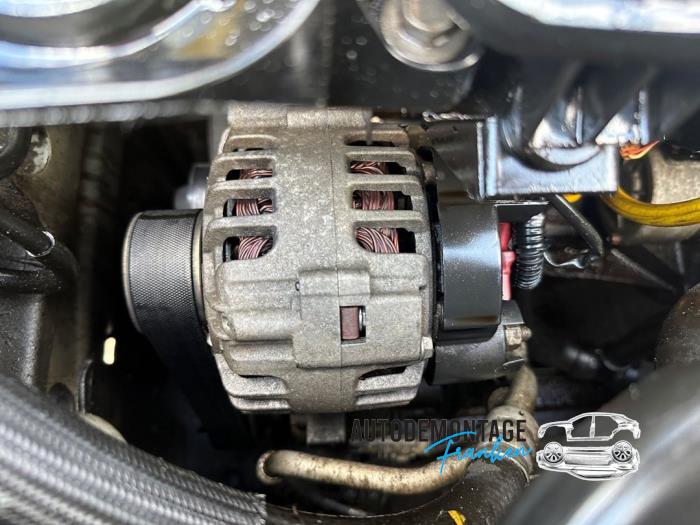 Dynamo Renault Clio III (BR/CR), 2005 / 2014 1.2 16V 75, Halvkombi (Hatchback), Bensin, 1.149cc, 55kW (75pk), FWD, D4F740; D4FD7; D4F706; D4F764; D4FE7, 2005-06 / 2014-12, BR/CR1J; BR/CRCJ; BR/CR1S; BR/CR9S; BR/CRCS; BR/CRFU; BR/CR3U; BR/CRP3 (Begagnad)
