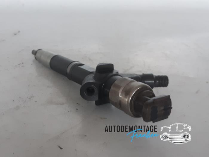 Usagé Injecteurs Nissan NV 400 (M9J) 2.3 dCi 135 16V Prix € 150,00 Règlement à la marge proposé par Franken Autodemontage B.V.