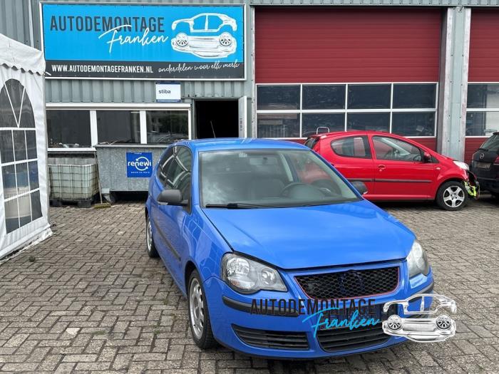 Usagé Train arrière complet Volkswagen Polo IV (9N1/2/3) 1.2 Prix sur demande proposé par Franken Autodemontage B.V.