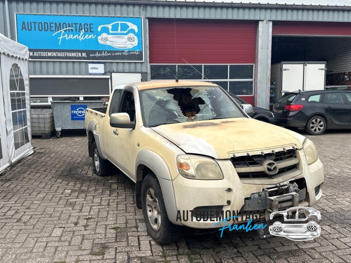 Motor van een Mazda BT-50 2.5 Di 16V 4x4 2011