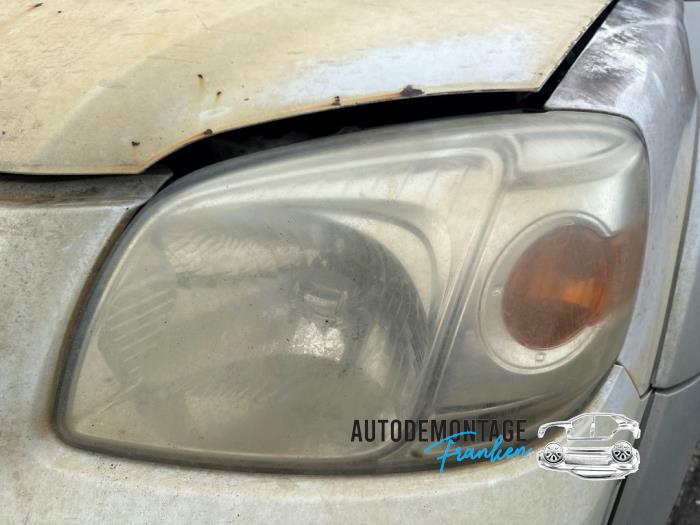 Używane Reflektor lewy Mazda BT-50 2.5 Di 16V 4x4 Cena na żądanie oferowane przez Franken Autodemontage B.V.