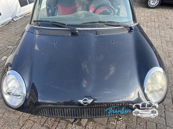 Używane Maska Austin Mini Open (R52) 1.6 16V Cooper Cena na żądanie oferowane przez Franken Autodemontage B.V.