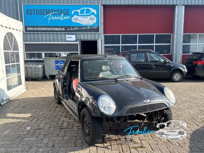 Używane Pompa benzynowa Austin Mini Open (R52) 1.6 16V Cooper Cena na żądanie oferowane przez Franken Autodemontage B.V.
