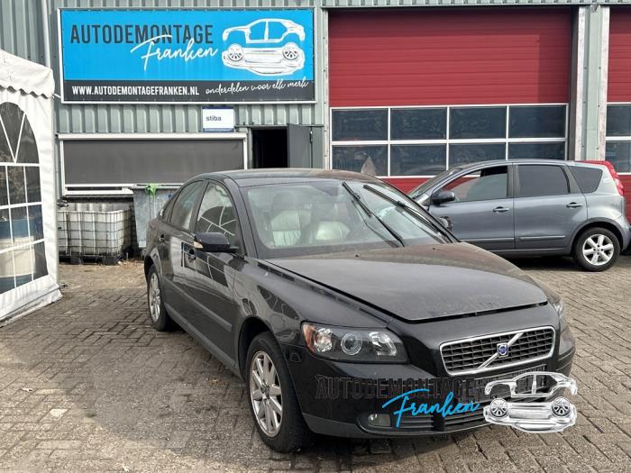 Used Starter Volvo S40 (MS) 2.4 20V Price on request offered by Franken Autodemontage B.V.