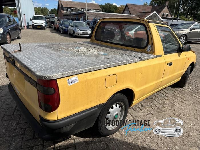 Usagé Train arrière complet Skoda Felicia Fun (797) 1.9 D Prix sur demande proposé par Franken Autodemontage B.V.