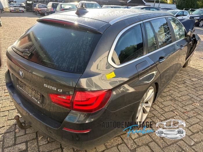 Usados Subchasis BMW 5 serie Touring (F11) 525d xDrive 16V Precio de solicitud ofrecido por Franken Autodemontage B.V.