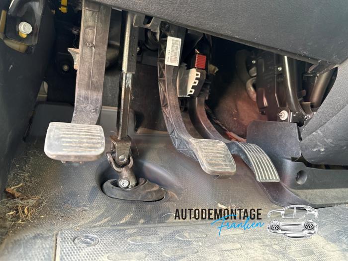 Używane Pedal hamulca Fiat Ducato (250) 2.0 D 115 Multijet Cena na żądanie oferowane przez Franken Autodemontage B.V.