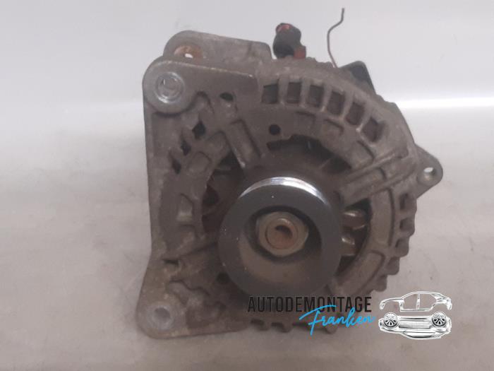 Begagnade Dynamo Renault Clio III (BR/CR) 1.6 16V Pris € 35,00 Marginaltabell erbjuds av Franken Autodemontage B.V.