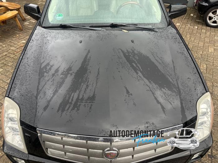 Używane Maska Cadillac SRX 4.6 V8 32V AWD Cena na żądanie oferowane przez Franken Autodemontage B.V.