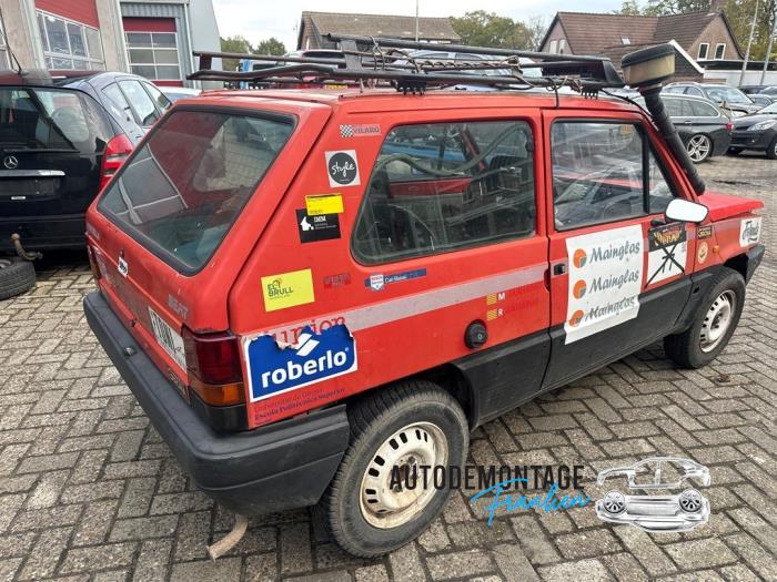 Gebrauchte Hinterachse Vorderradantrieb Seat Marbella 0.8 L Preis auf Anfrage angeboten von Franken Autodemontage B.V.