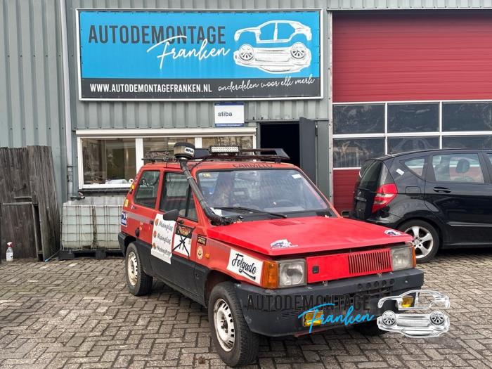 Używane Pradnica Seat Marbella 0.8 L Cena na żądanie oferowane przez Franken Autodemontage B.V.