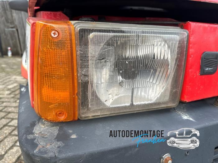 Używane Reflektor prawy Seat Marbella 0.8 L Cena na żądanie oferowane przez Franken Autodemontage B.V.