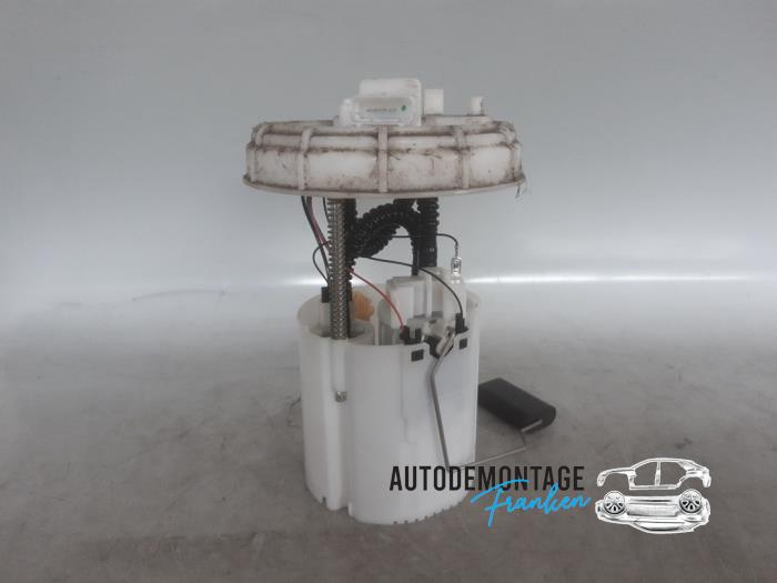 Gebrauchte Benzinpumpe Opel Corsa D 1.2 16V Preis € 50,00 Margenregelung angeboten von Franken Autodemontage B.V.