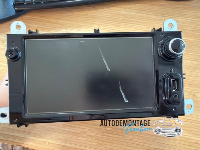 Gebrauchte Navigation Display Nissan NV 400 (M9J) 2.3 dCi 135 16V Preis € 250,00 Margenregelung angeboten von Franken Autodemontage B.V.