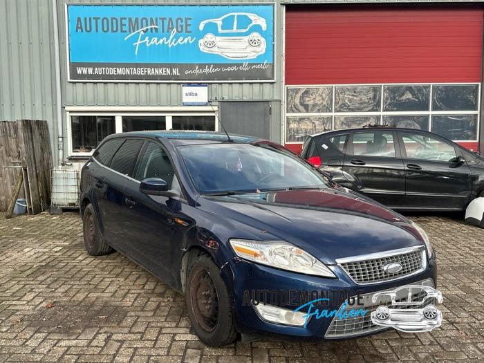 Używane Pompa klimatyzacji Ford Mondeo IV Wagon 2.0 16V Flexifuel Cena na żądanie oferowane przez Franken Autodemontage B.V.