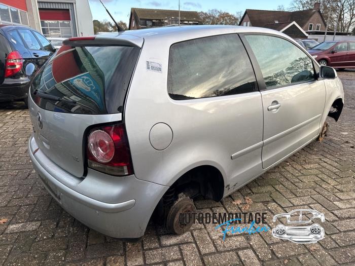Gebrauchte Hinterachse Vorderradantrieb Volkswagen Polo IV (9N1/2/3) 1.4 16V Preis auf Anfrage angeboten von Franken Autodemontage B.V.