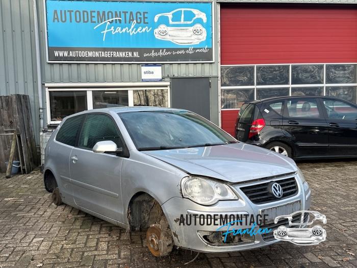 Usados Subchasis Volkswagen Polo IV (9N1/2/3) 1.4 16V Precio de solicitud ofrecido por Franken Autodemontage B.V.