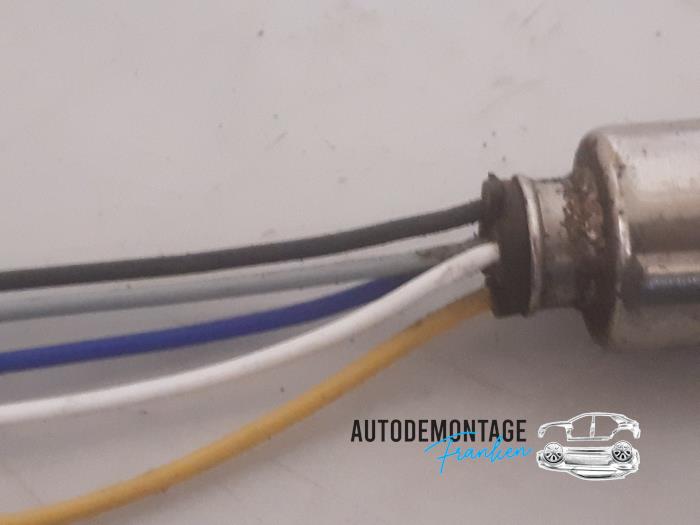 Sonde lambda d'un Opel Combo 1.3 CDTI 16V ecoFlex 2012
