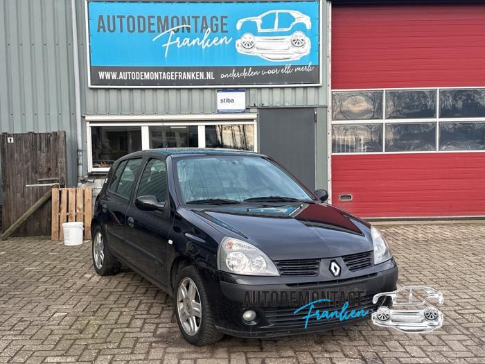 Used Starter Renault Clio II (BB/CB) 1.2 16V Price on request offered by Franken Autodemontage B.V.