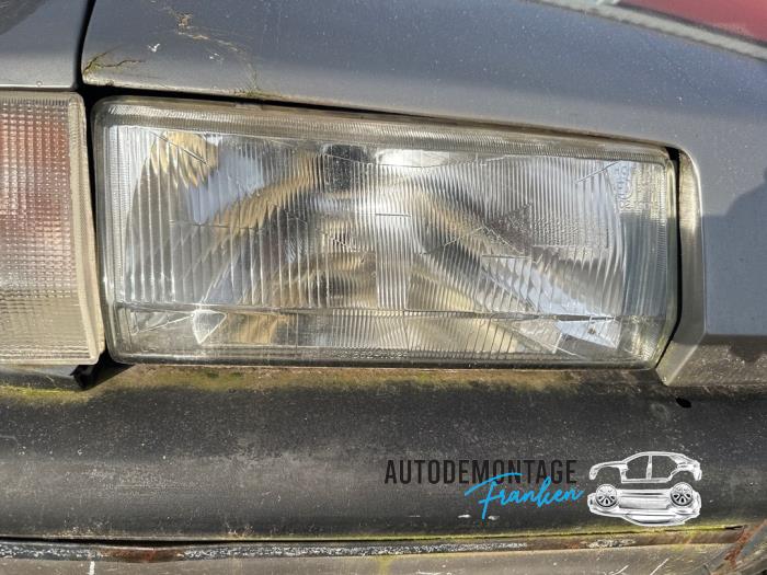 Używane Reflektor prawy Citroen BX 1.9 19 TRI,TZI Luxe Cena na żądanie oferowane przez Franken Autodemontage B.V.
