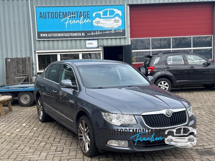 Usagé Pompe de direction Skoda Superb (3TAA) 1.4 TSI 16V Prix sur demande proposé par Franken Autodemontage B.V.