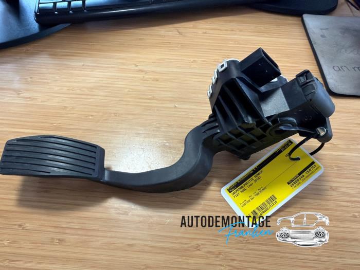 Gebrauchte Gaspedalposition Sensor Fiat 500L (199) 1.4 16V Preis € 15,00 Margenregelung angeboten von Franken Autodemontage B.V.